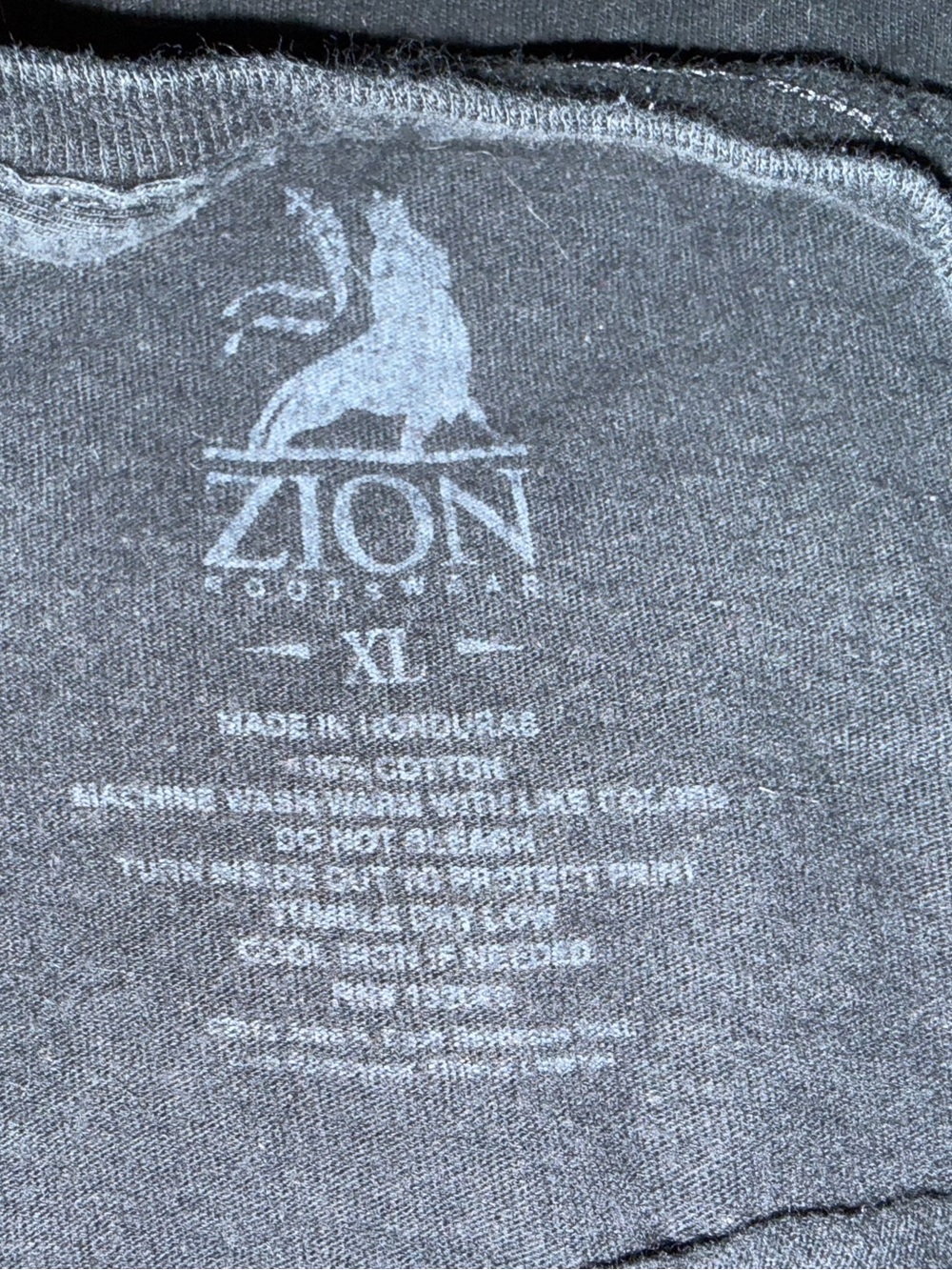 Johnny Cash tee - Picture 4 of 4